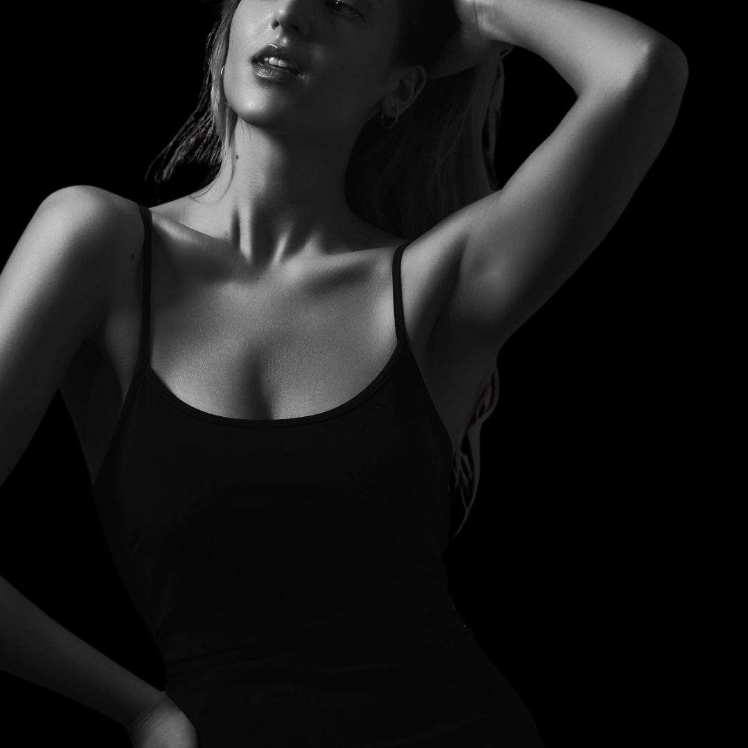 モデル体型の女性の身体